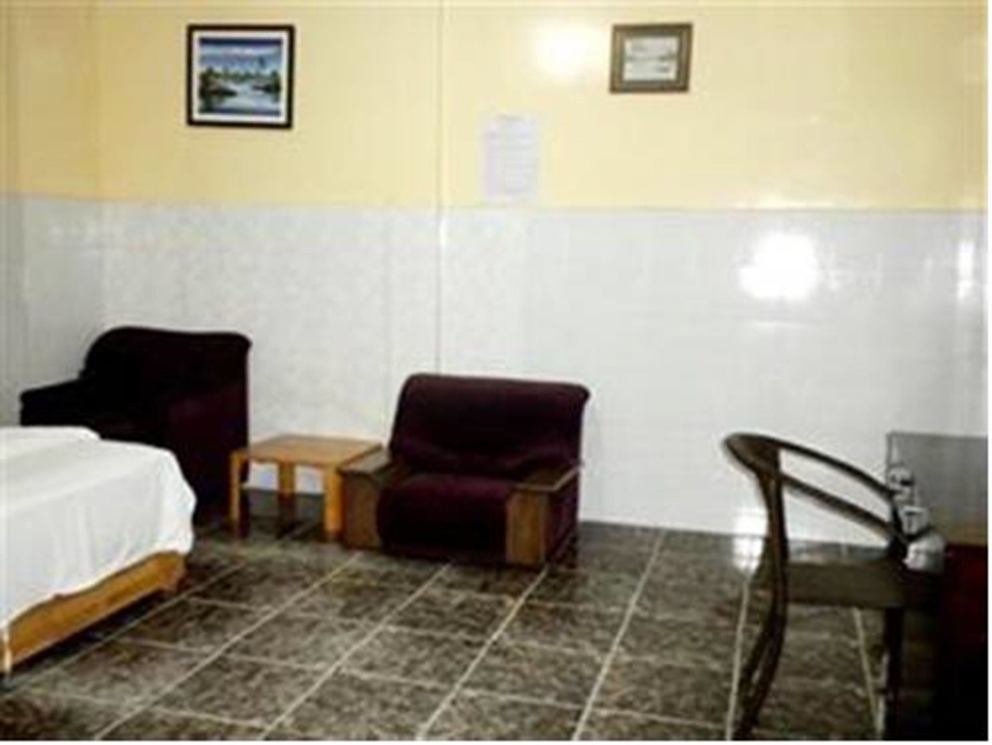 Golden Boat Guesthouse Πνομ Πενχ Εξωτερικό φωτογραφία